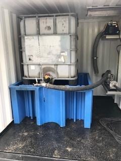 Dosiercontainer mit Chemieauffangwanne
